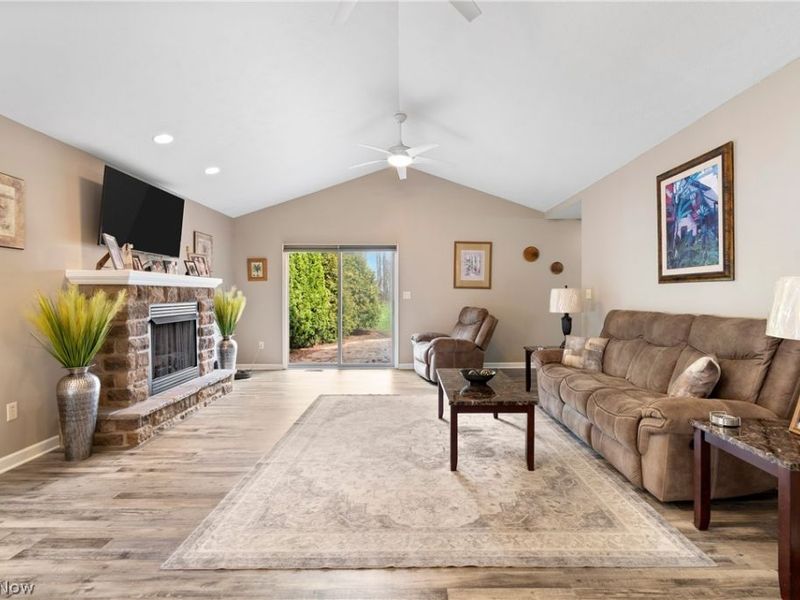 2813 N Bender Avenue, Akron, OH 44319 Photo 13