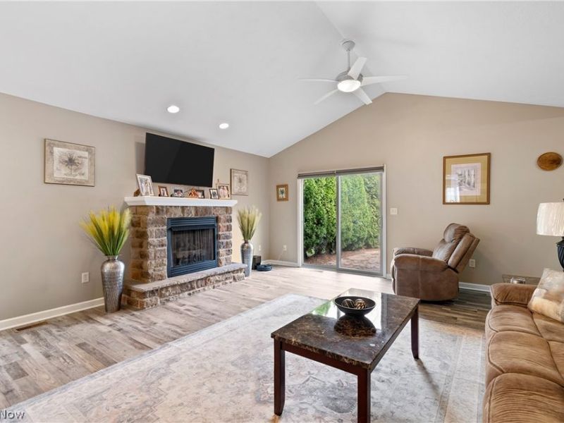 2813 N Bender Avenue, Akron, OH 44319 Photo 14