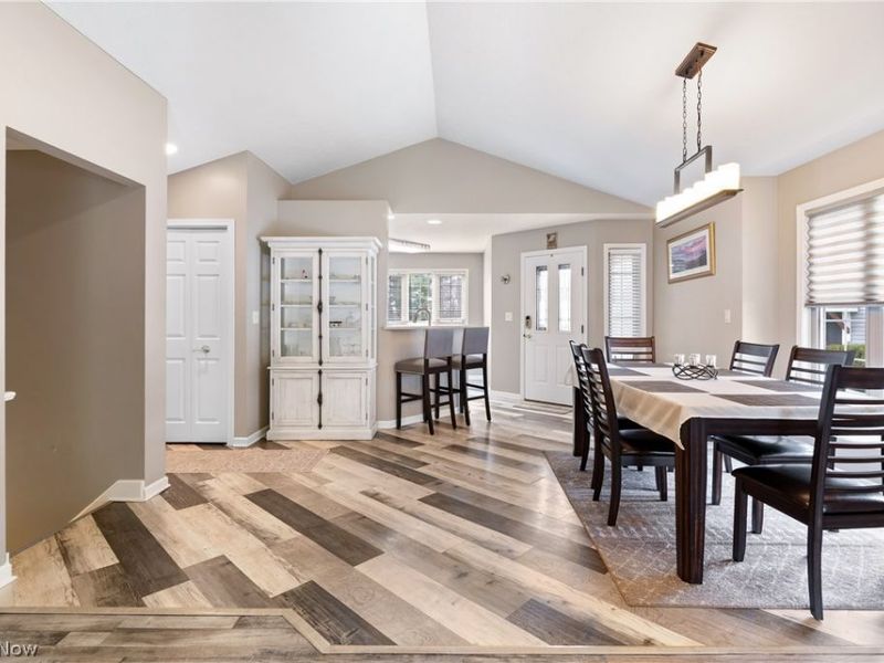 2813 N Bender Avenue, Akron, OH 44319 Photo 5