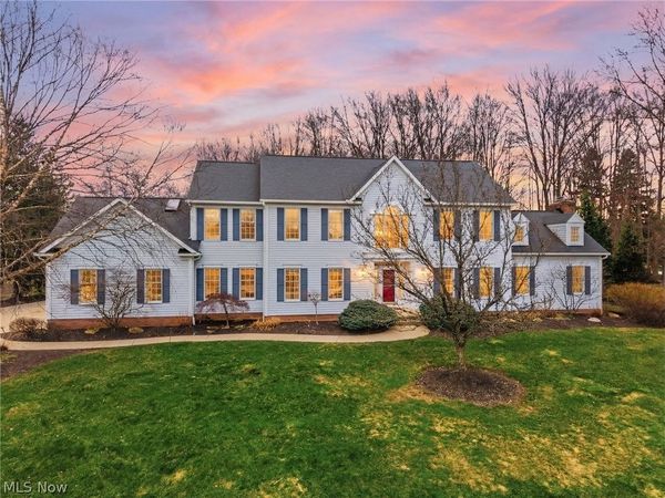 7525 Berks Way , Hudson, OH 44236