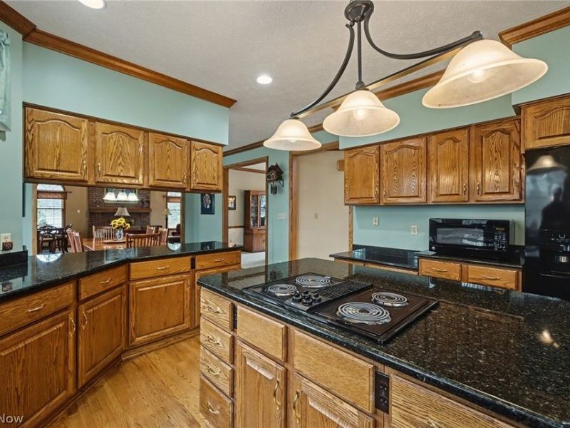 7525 Berks Way, Hudson, OH 44236 Photo 10