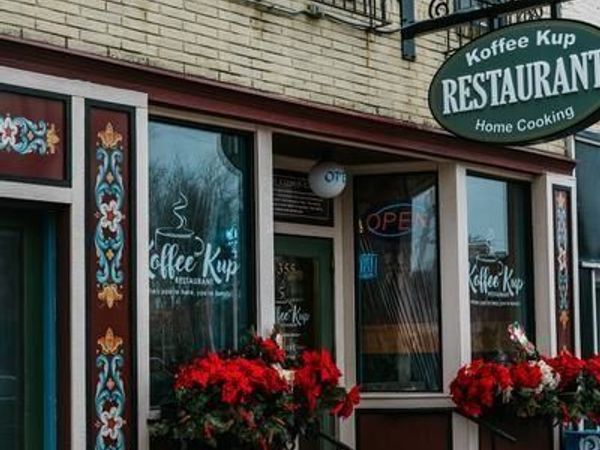 355 E Main Street, Stoughton, WI 53589