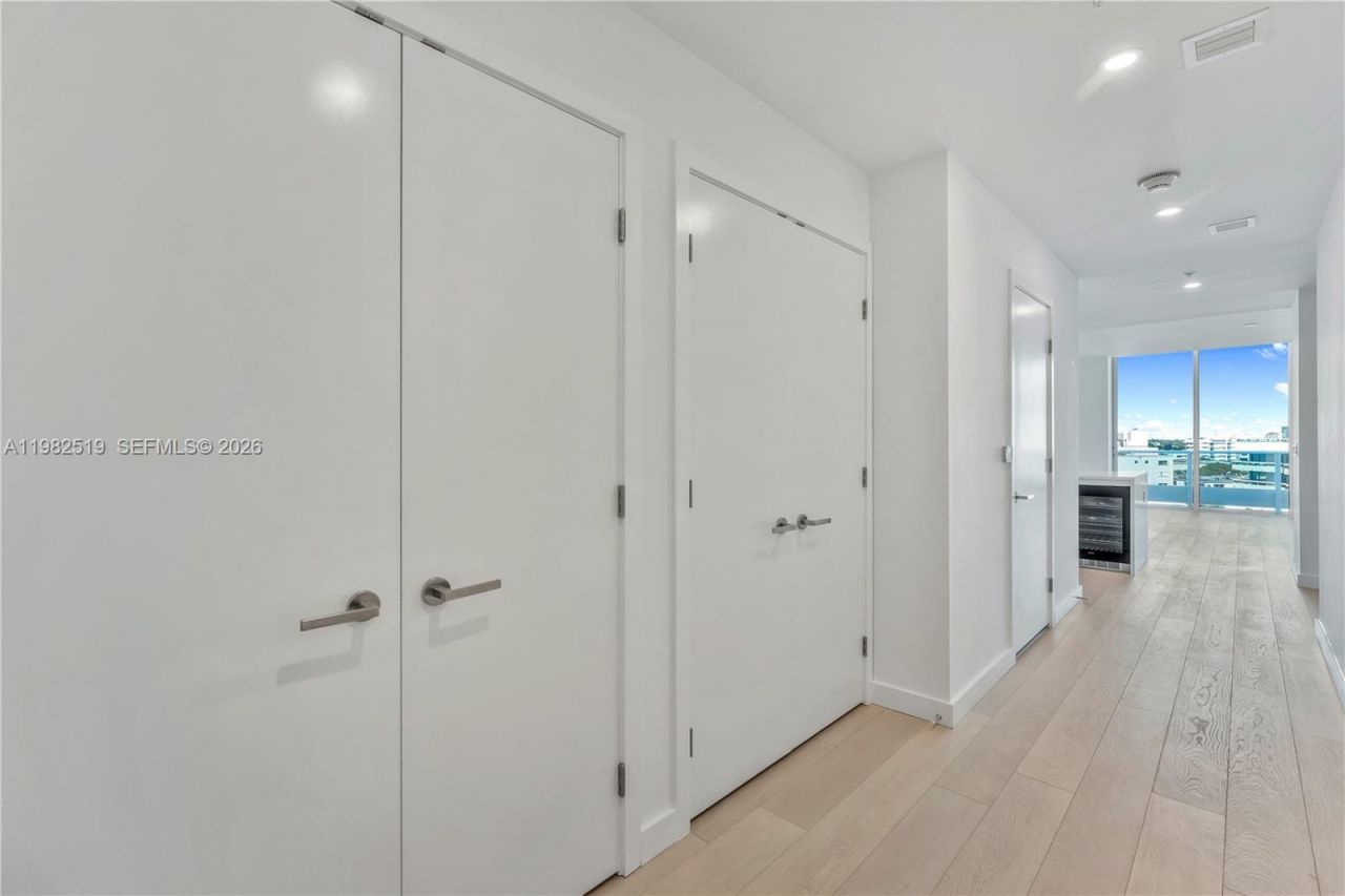 9201 E Bay Harbor Dr , Unit 804, Bay Harbor Islands, FL 33154 Photo