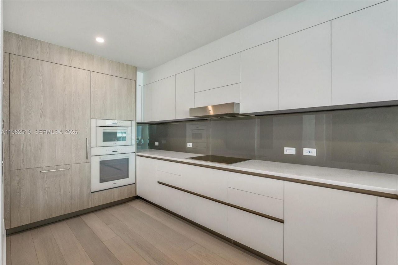 9201 E Bay Harbor Dr , Unit 804, Bay Harbor Islands, FL 33154 Photo