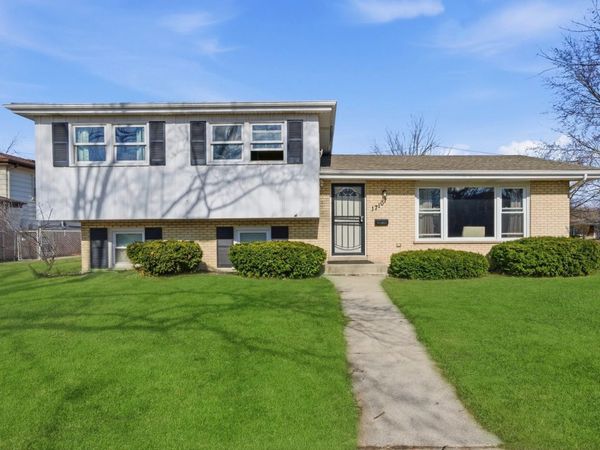 17107 Evans Drive, South Holland, IL 60473