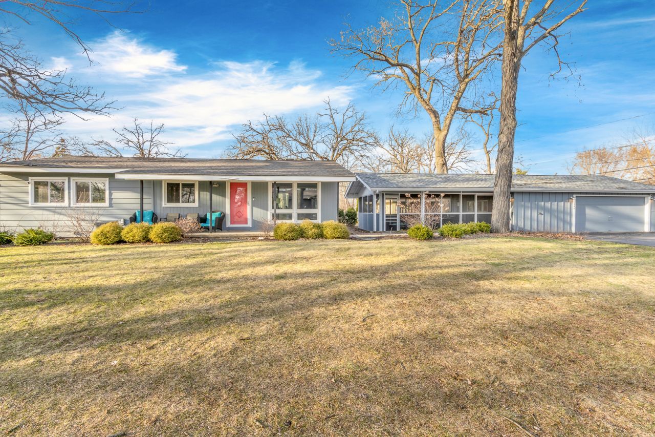 1246 Pinewood Drive, Crystal Lake, IL 60014 Main Photo