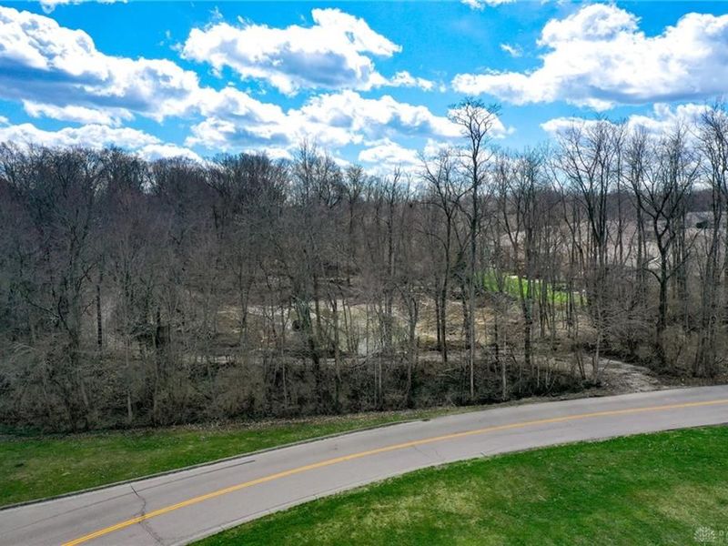 3385 Baronwood Boulevard, Dayton, OH 45440 Photo 1