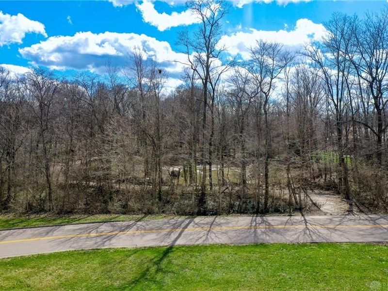 3385 Baronwood Boulevard, Dayton, OH 45440 Photo 3