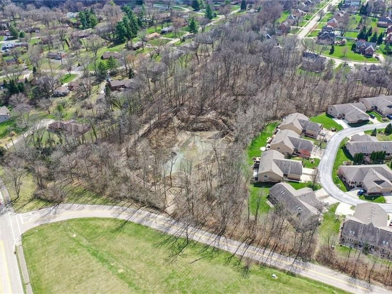 3385 Baronwood Boulevard, Dayton, OH 45440 Photo 6