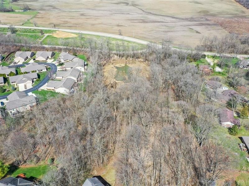 3385 Baronwood Boulevard, Dayton, OH 45440 Photo 9