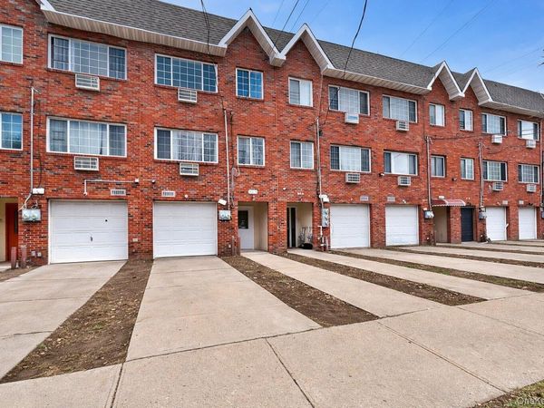 964 Hemlock Street , Brooklyn, NY 11208