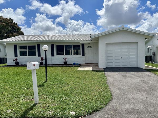 8536 NW 12th Court, Plantation, FL 33322