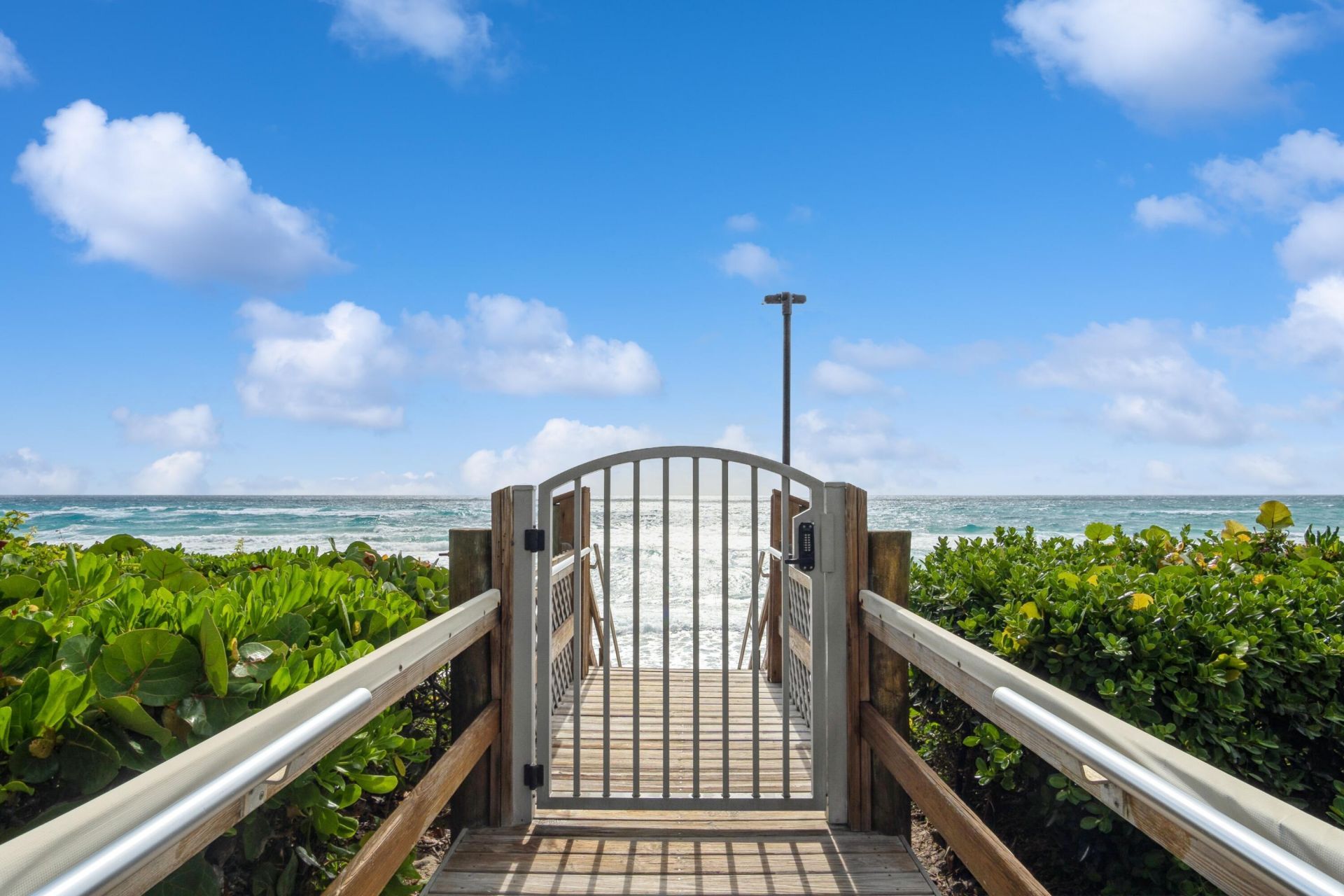 3200 S Ocean Boulevard, Unit B104, Palm Beach, FL 33480 Photo