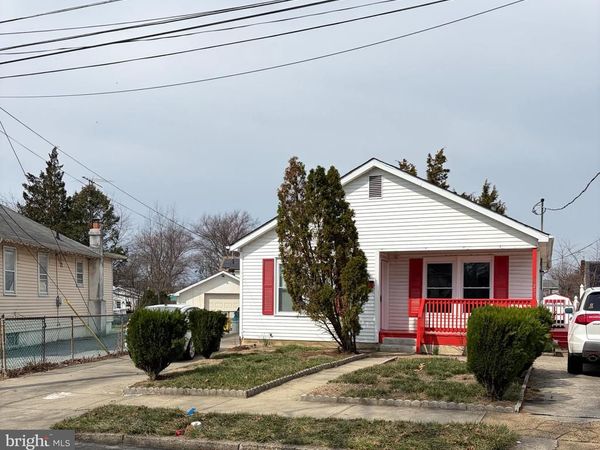 8249 EDEN LANE , PENNSAUKEN, NJ 08110