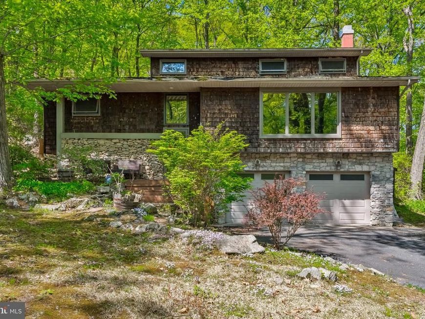 1620 Bobalew Trail, Allentown, PA 18103 Main Photo