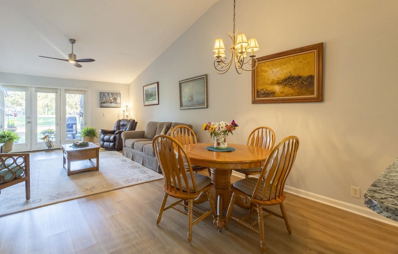 177 Club Circle Photo 18