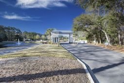 177 Club Circle photo 4