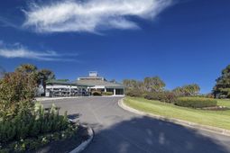 177 Club Circle photo 4