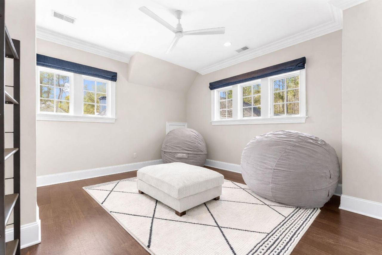 150 Royal Assembly Drive Photo 45