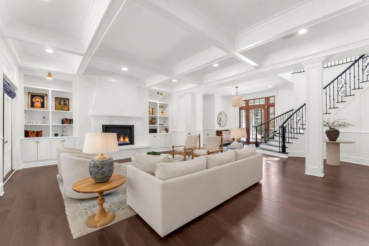 150 Royal Assembly Drive Photo 7