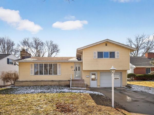 1224 4th Street NW, Rochester, MN 55901