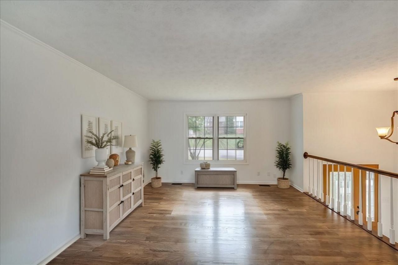 210 Reilly Road, Frankfort, KY 40601 Main Photo