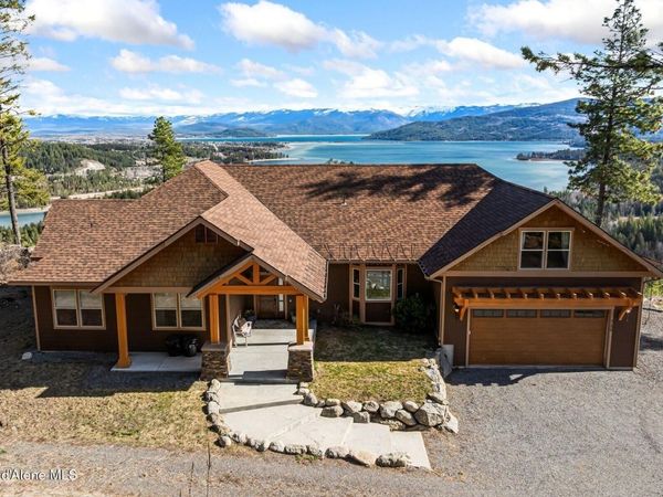 729 Delaney Dr, Sagle, ID 83860