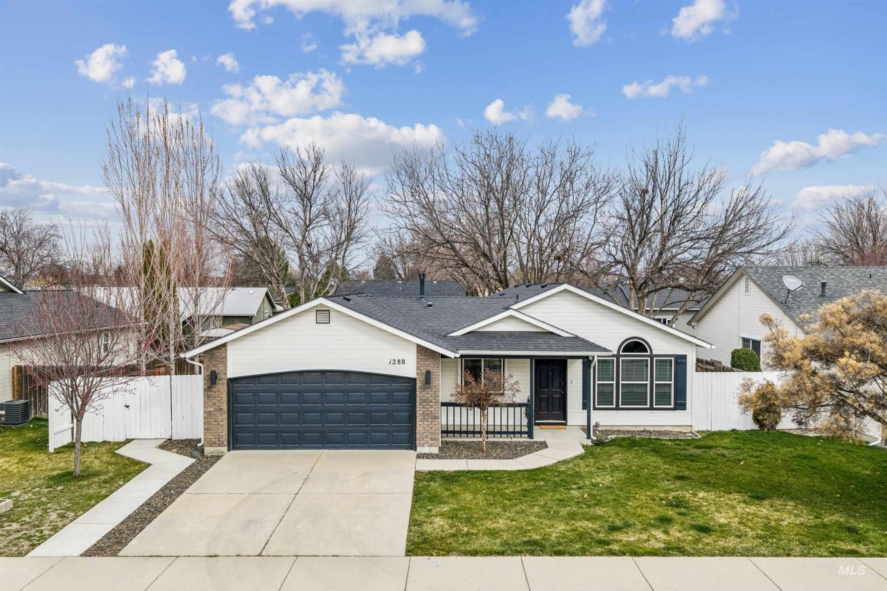 1288 E Sothesby St, Meridian, ID 83642 Main Photo