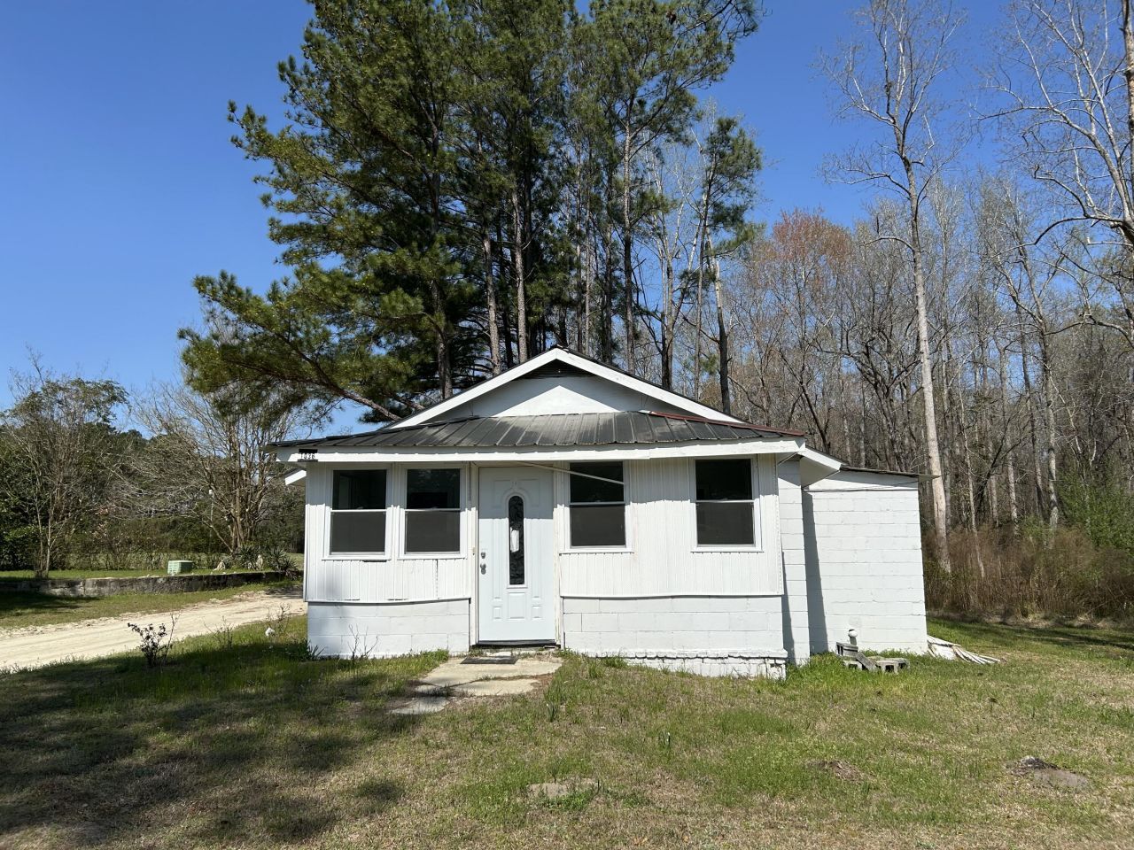 1036 Allen Road Photo 2