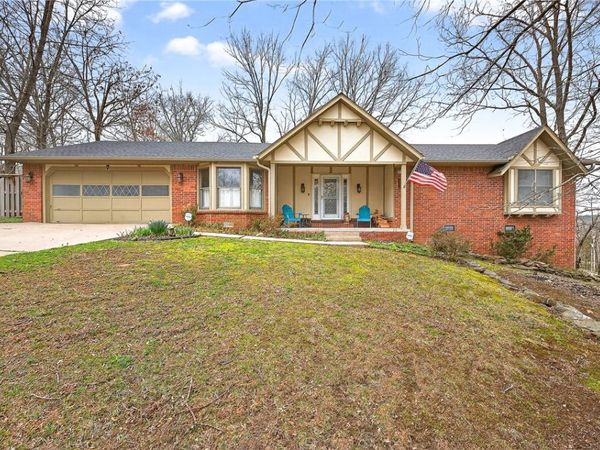 7 Fenchurch Drive, Bella Vista, AR 72715