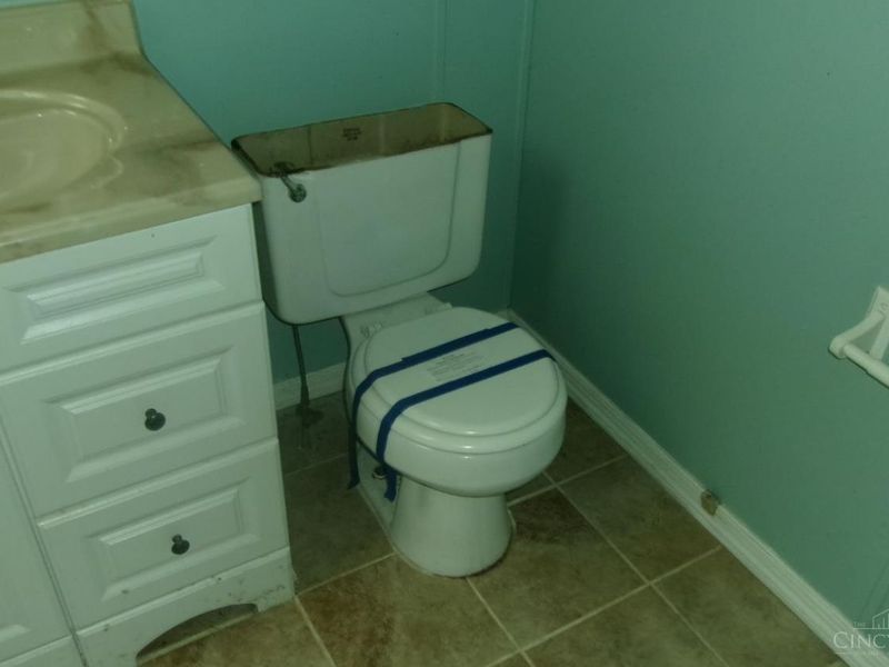 104 Country Way Lane, Franklin Twp, OH 45106 Photo 9