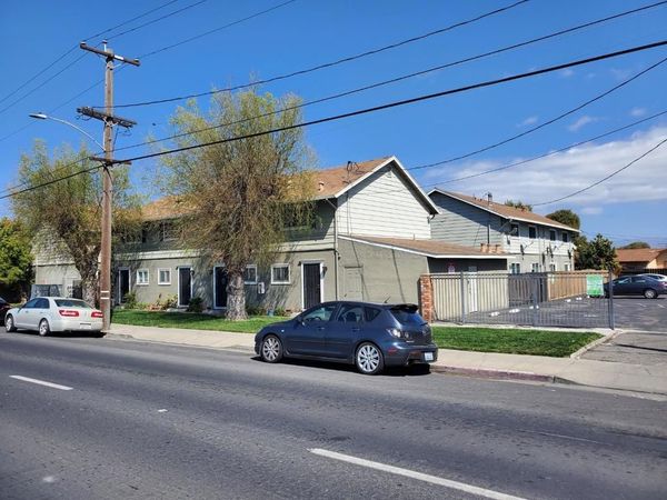 3501 Lafayette Street, Santa Clara, CA 95054