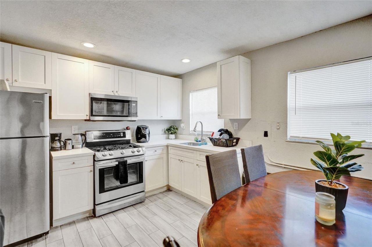 924 Mcintosh Street , West Palm Beach, FL 33405 Photo