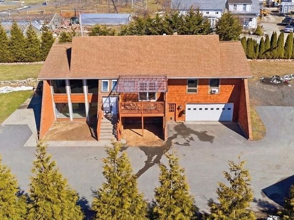 612 Drift Rd, Westport, MA 02790