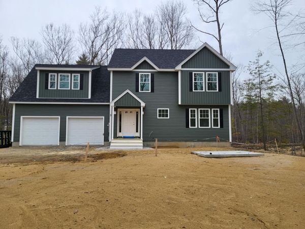 5 Blaisdell Court, Raymond, NH 03077