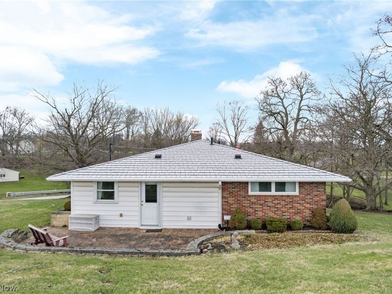 1697 Mount Eaton Road N, Dalton, OH 44618 Photo 2