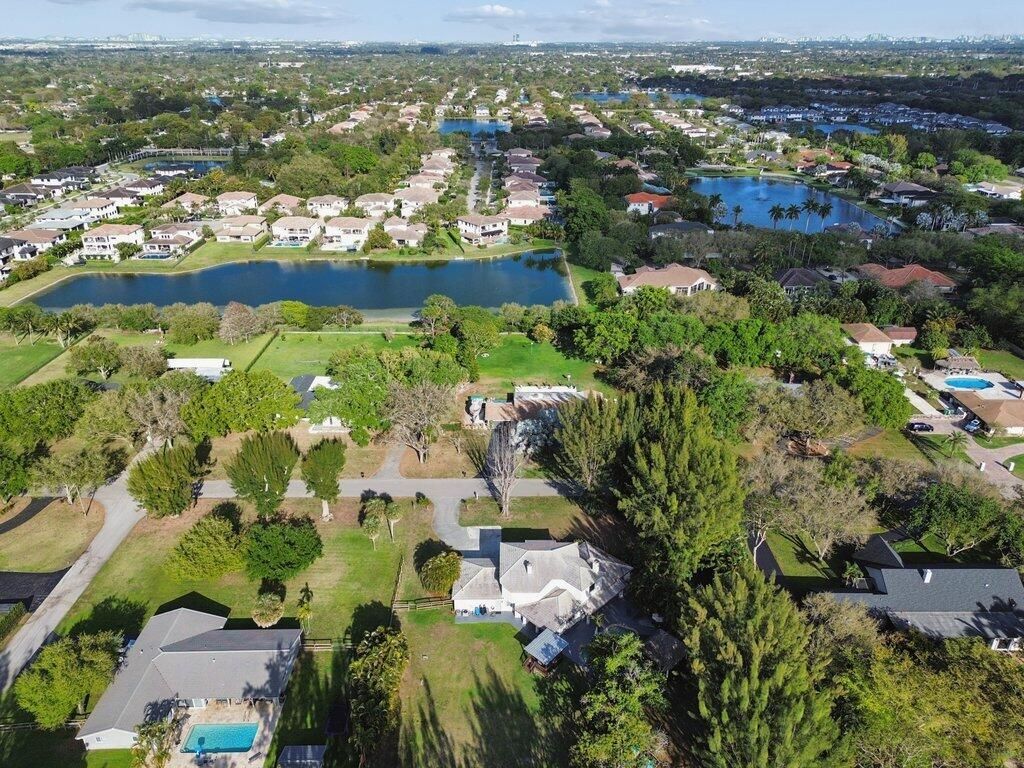 5521 SW 109th Avenue, Davie, FL 33328 Photo