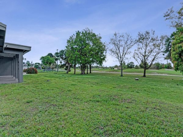 6700 E Tropical Way, Plantation, FL 33317