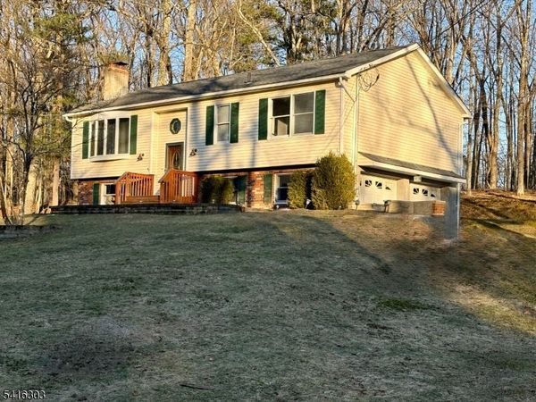 5 Piney Rd, Montague, NJ 07827