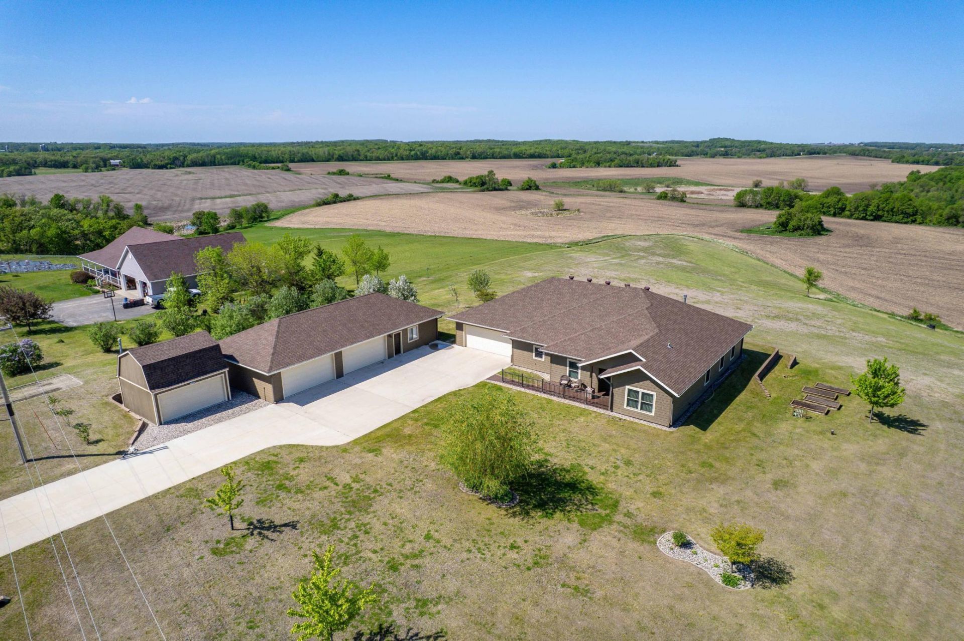 20733 E Dane Prairie Road, Fergus Falls, MN 56537