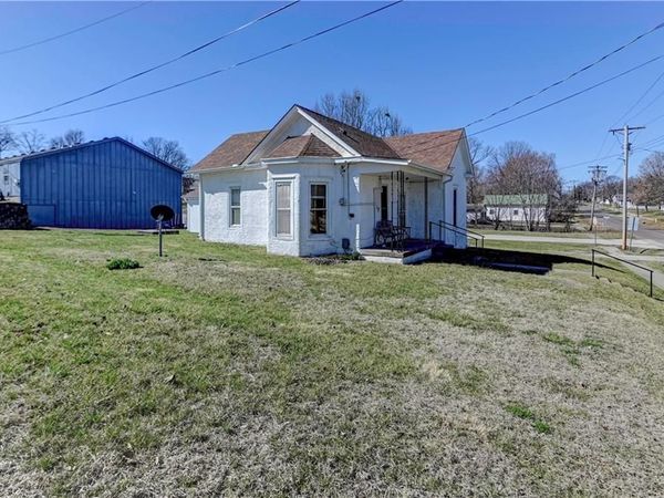 211 W Maple Street, Plattsburg, MO 64477