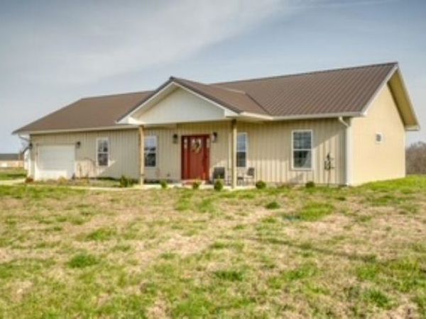894 Union Chapel Road , Scottsville, KY 42164