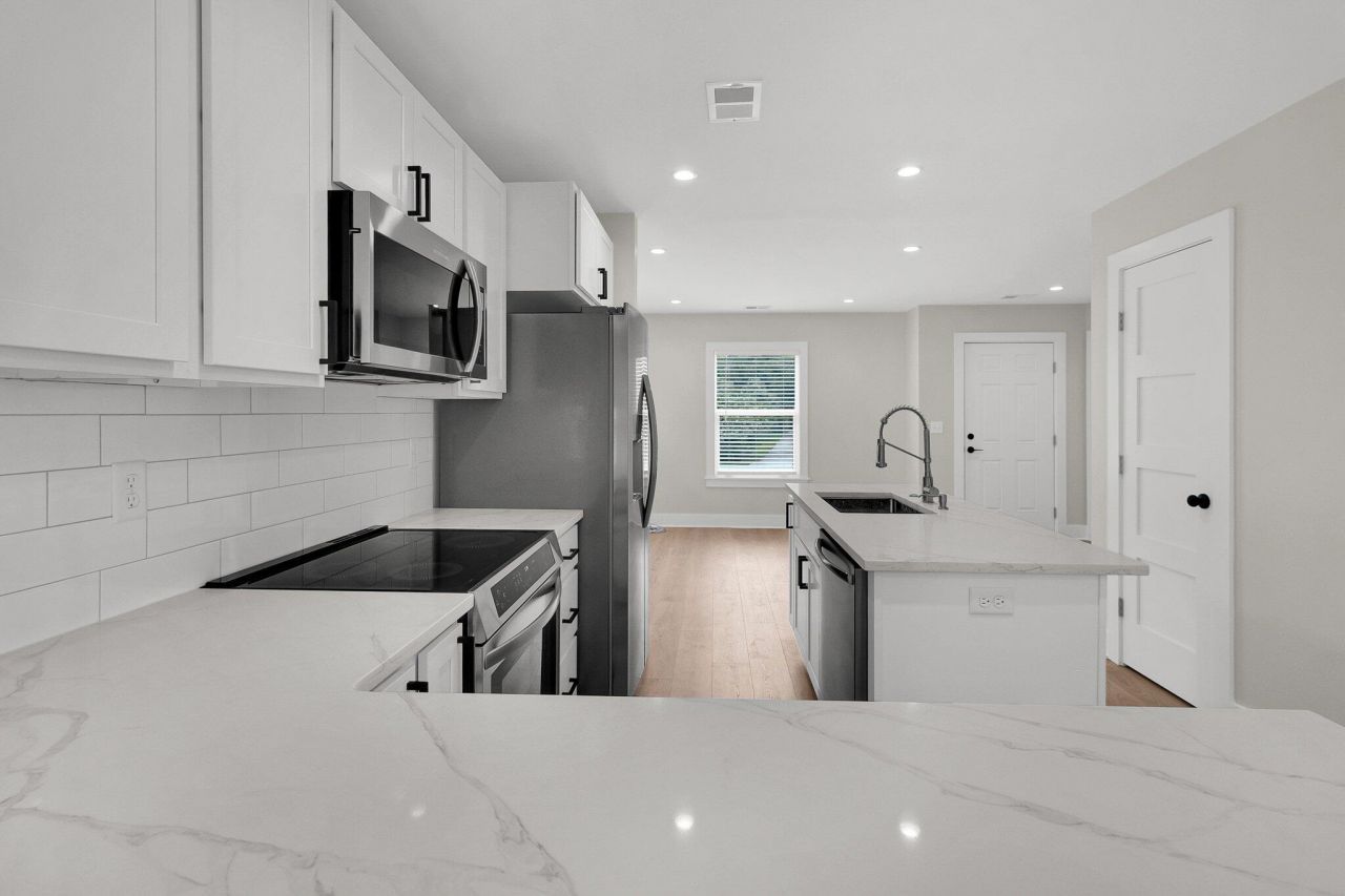 1752 Skinner Avenue Photo 11