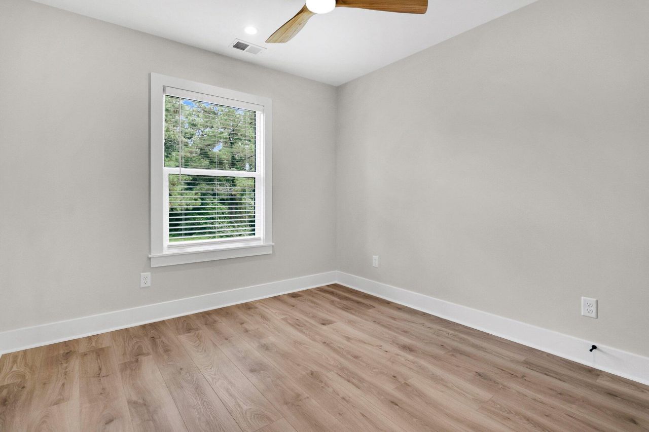 1752 Skinner Avenue Photo 12