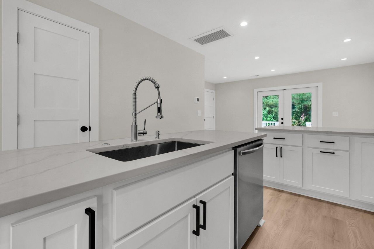 1752 Skinner Avenue Photo 13