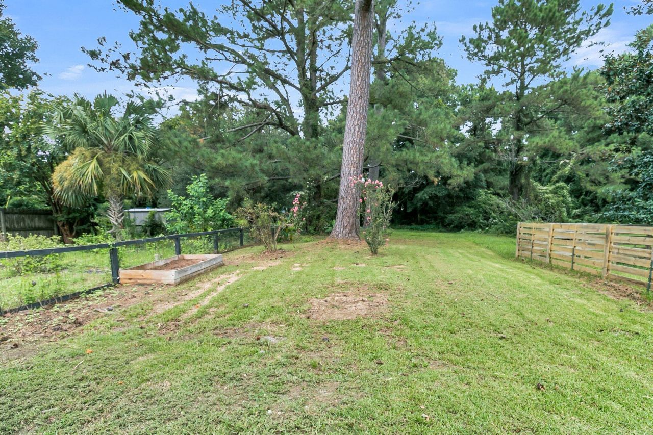 1752 Skinner Avenue Photo 39