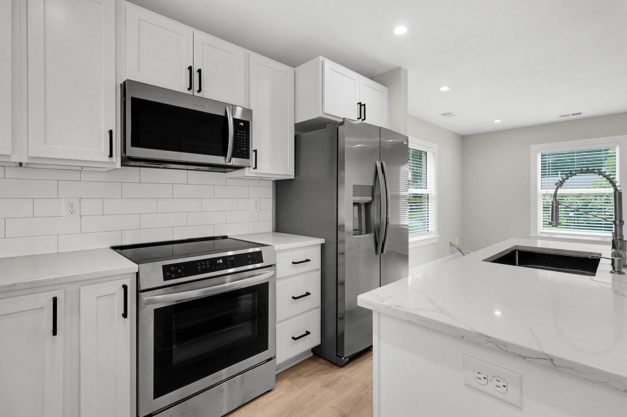 1752 Skinner Avenue Photo 6