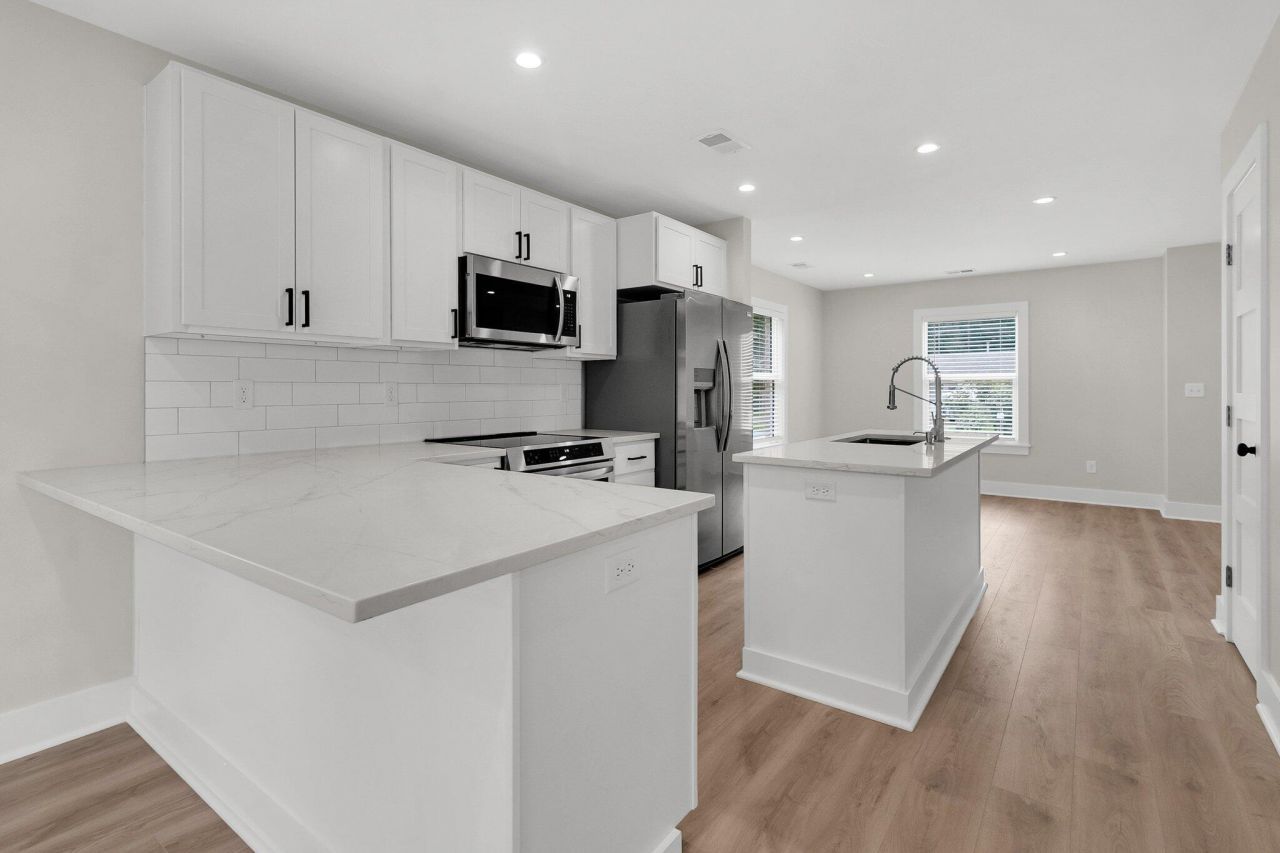 1752 Skinner Avenue Photo 8