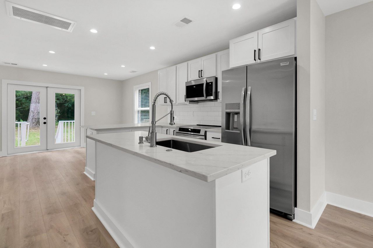 1752 Skinner Avenue Photo 9