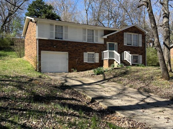 1270 Slayden Cir, Clarksville, TN 37040